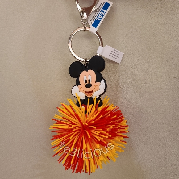DISNEY PARKS MICKEY MOUSE KOOSH BALL KEYCHAIN - Picture 3 of 5
